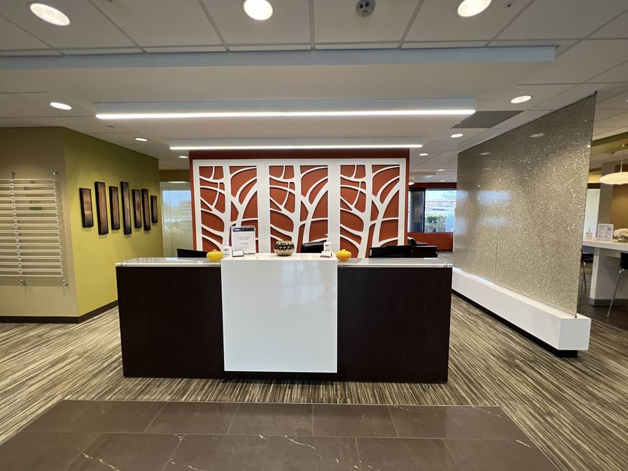 Regus - Edgewater Place