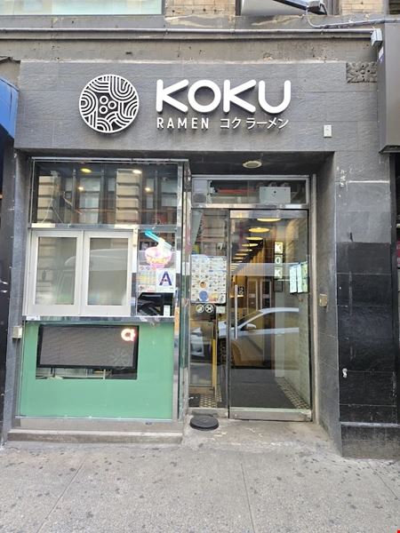 Retail space for Rent at 2 West 32nd Street in New York