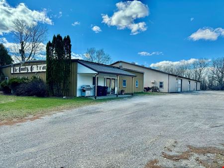 Industrial space for Sale at 129 N Oakridge Drive in North Prairie