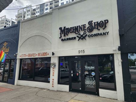Retail space for Rent at 1643 sf Finished Retail Bay in Saint Petersburg