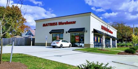 Retail space for Rent at Former Mattress Warehouse Available For Lease in Oakmont