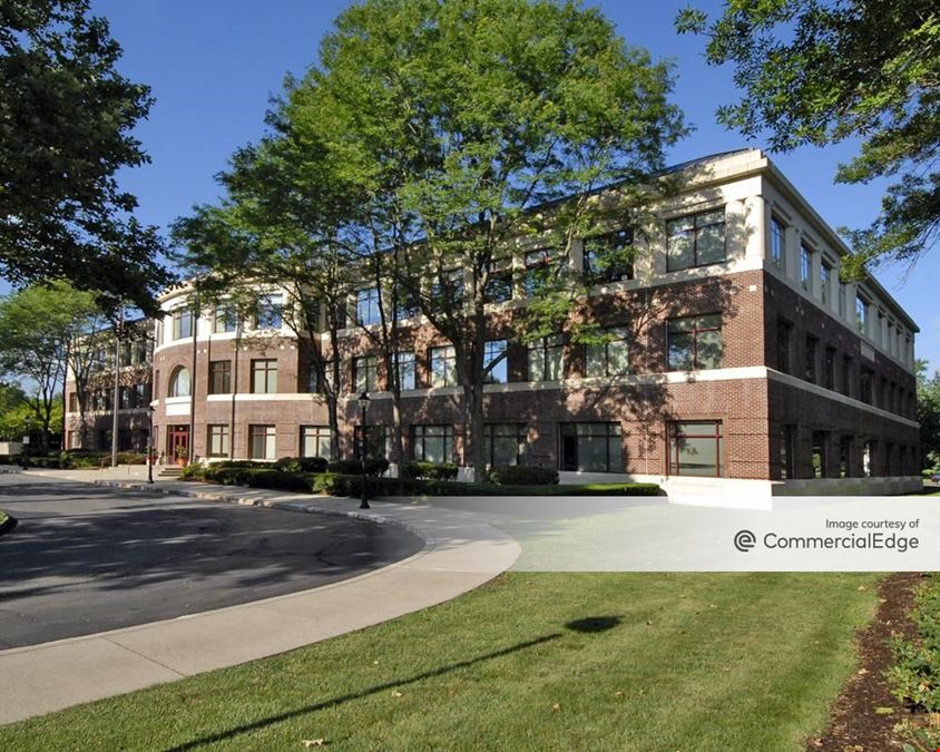 200 Glastonbury Blvd