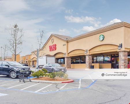 Retail space for Rent at Bouquet Center in Santa Clarita