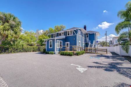 Hyde Park Office - 211 S. Boulevard