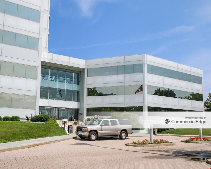 Putnam Park Office Center