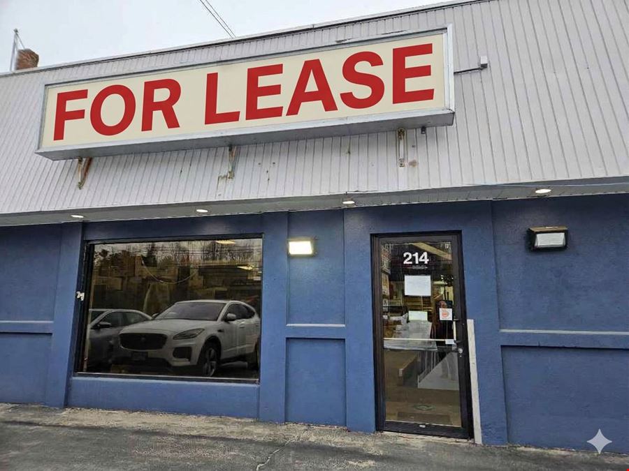 2733+/- Retail Space Available