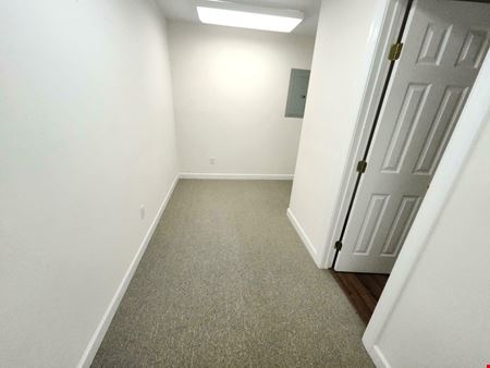 Suite 17B