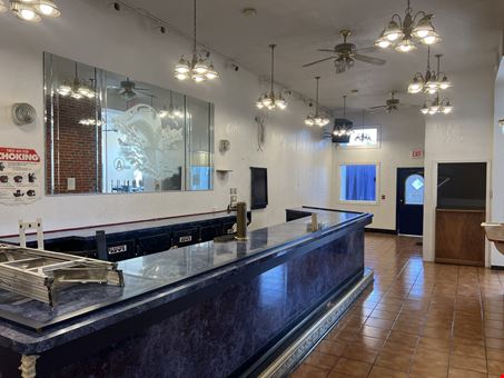 1412 Main St