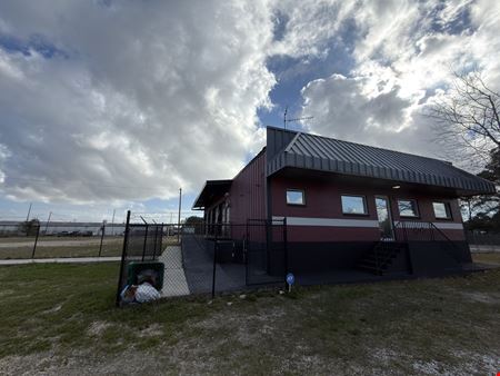 ±2,800 SF Industrial Facility on 1.76 Acres