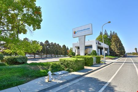 3000 Lakeside Drive