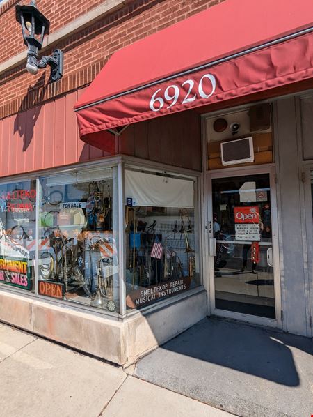 Value-Add Prime Oak Park Retail Opportunity