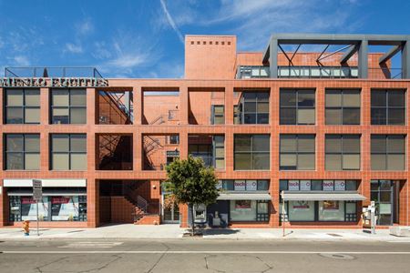 Commercial space at 490 California in Palo Alto