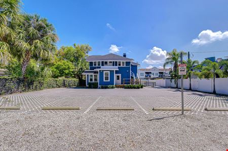 Hyde Park Office - 211 S. Boulevard