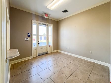 Newly Renovated Flex Space in Broussard