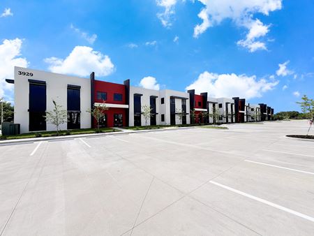 Industrial space for Rent at S Pipkin Multi-Tenant Flex Building in Lakeland