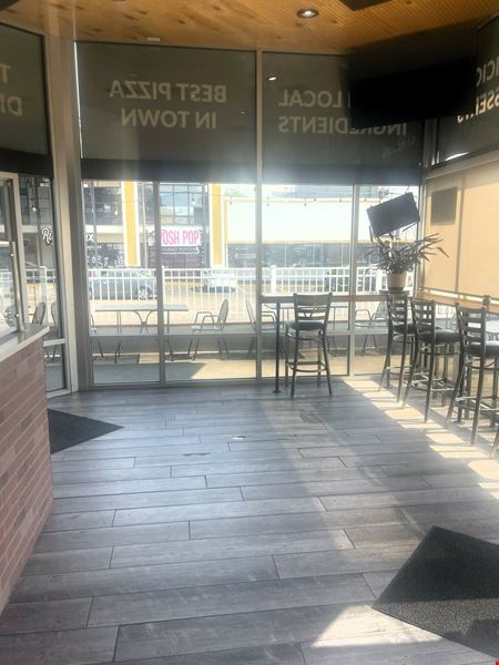FOR LEASE: Jabby’s Pizza | Acadian Perkins Plaza