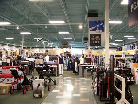 Woodbury Retail