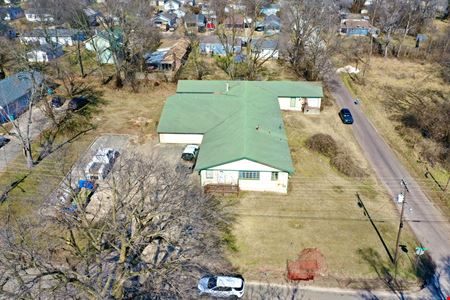 7,736 SF Warehouse / Retail Building For Lease Near Route 66 Car Museum