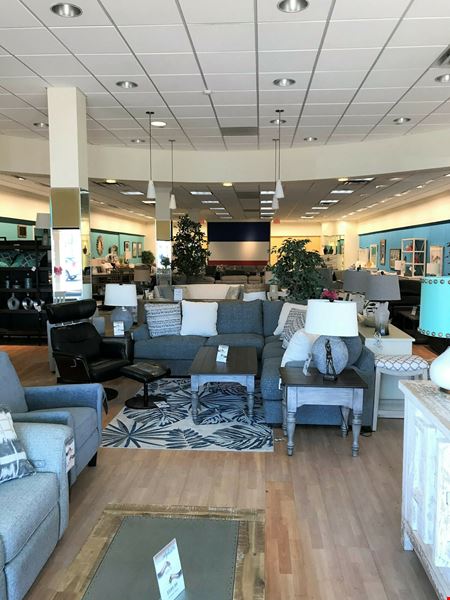 Talbot Town Shopping Center - 218 N. Washington Street