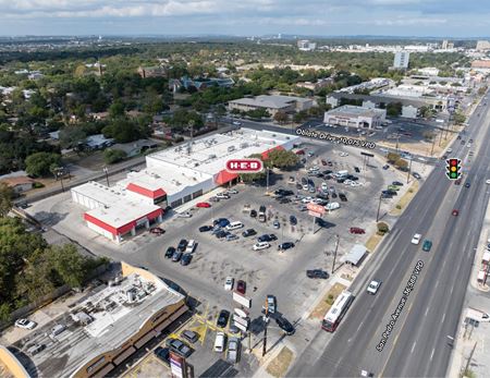 Retail space for Rent at San Pedro Oblate Center in San Antonio