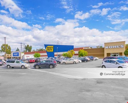 Retail space for Rent at Montebello Plaza in Montebello