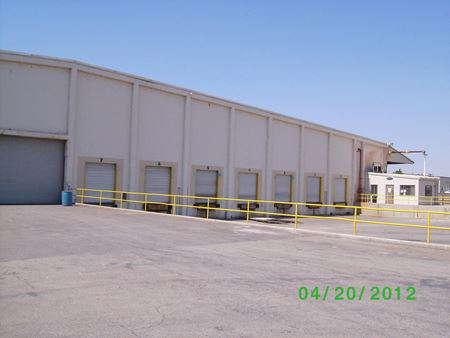 Industrial space for Rent at 1185 - Bakersfield Warehouse in Bakersfield