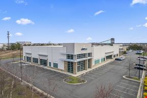DULLES GATEWAY FLEX INDUSTRIAL - SHOWROOM FOR LEASE