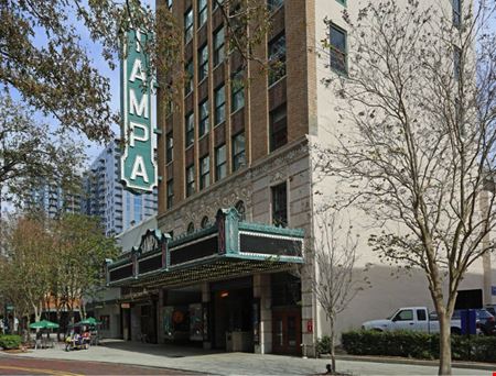ENTIRE 8TH FLOOR – DOWNTOWN TAMPA TROPHY ASSET
