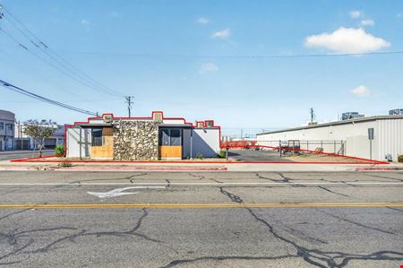 ±4,364 SF Freestanding Industrial Building + Large Yard Area - CA-41 Exposure