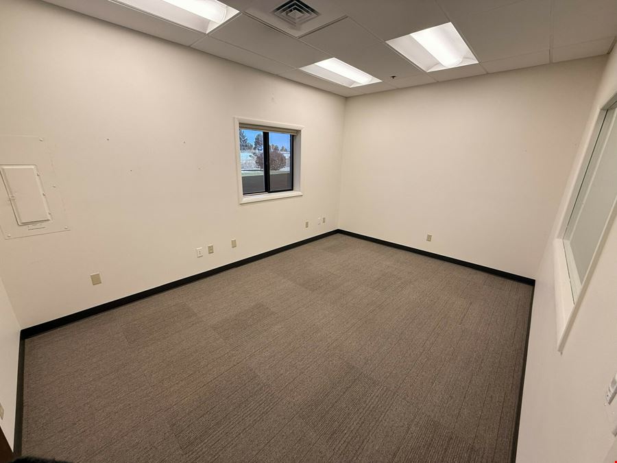 3904 E. Flamingo Ave.