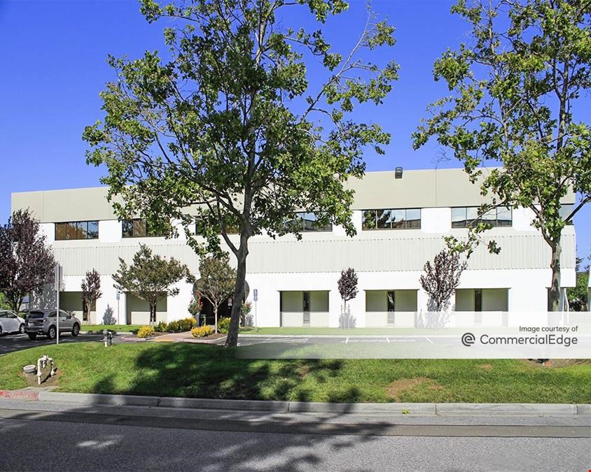 2975 Stender Wy