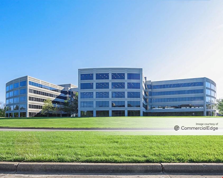 Three Woodfield Crossing