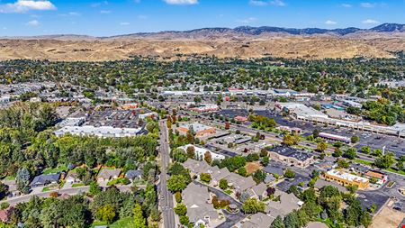 Multi-Tenant NNN Investment for Sale