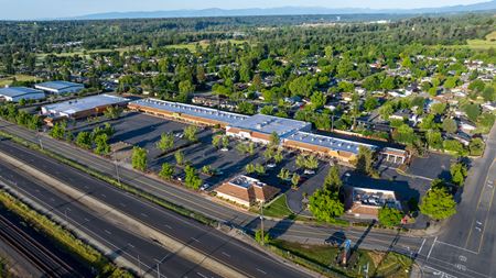 Retail space for Rent at Westwood Village in Redding