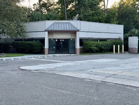 Retail space for Sale at Stand Alone Retail Building in Hilton Head Island