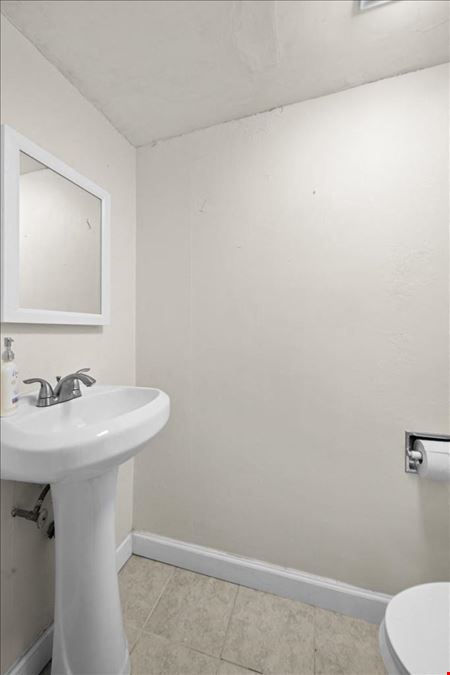 322 Hamilton 