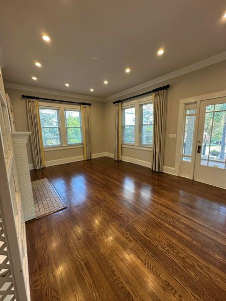 Office space for Rent at 2200 Devine St in Columbia
