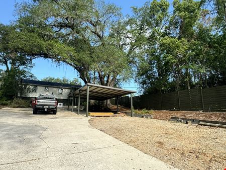 1549 Colonial Dr