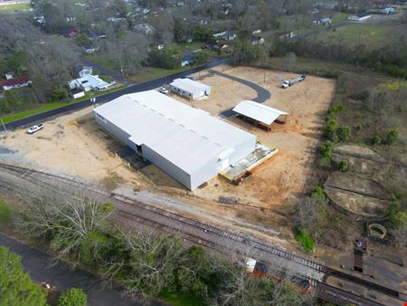 Rail Served Warehouse & Office | 22,400 SF