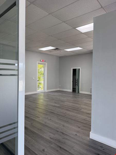3321 Del Prado Blvd. S