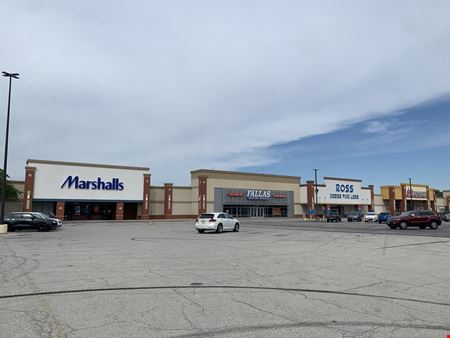 River Oaks West Shopping Center