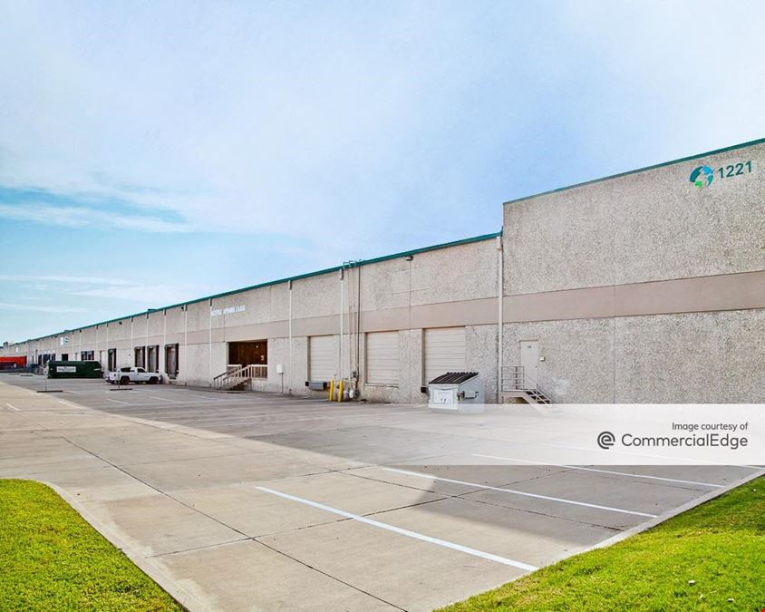 Prologis Valwood - 1221 Champion Circle