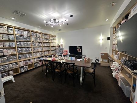5301 Rosewood Ave & Larchmont Blvd