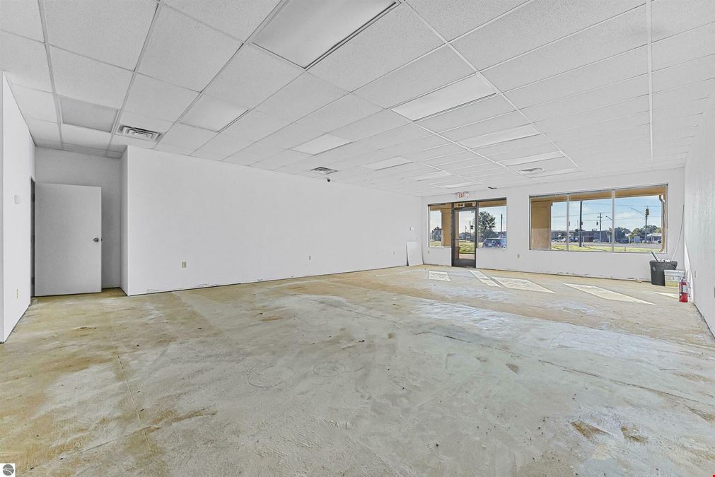 Highly Visible Retail Space in Cadillac, MI