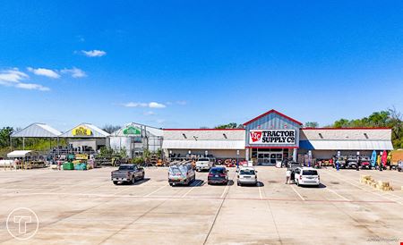 Retail space for Sale at Texas Tractor Supply Company in Alto