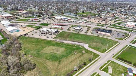 Lincolnview Square