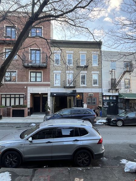 Industrial space for Rent at 874 Kent Ave in Brooklyn