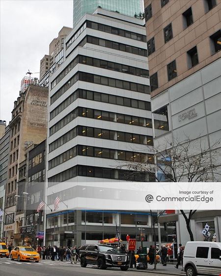 Office space for Rent at 579 Fifth Avenue in New York