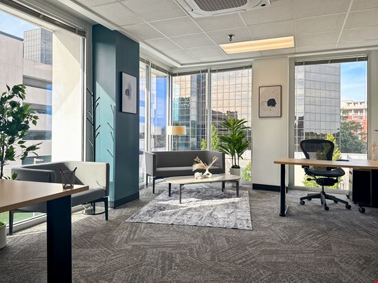 HQ - West End