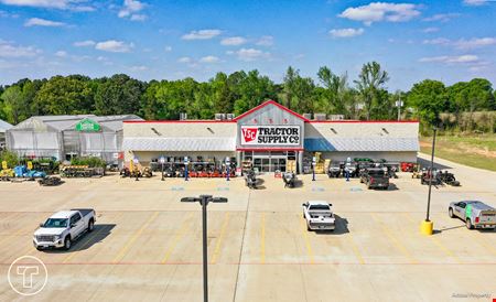 Retail space for Sale at East Texas Tractor Supply Company in Tatum